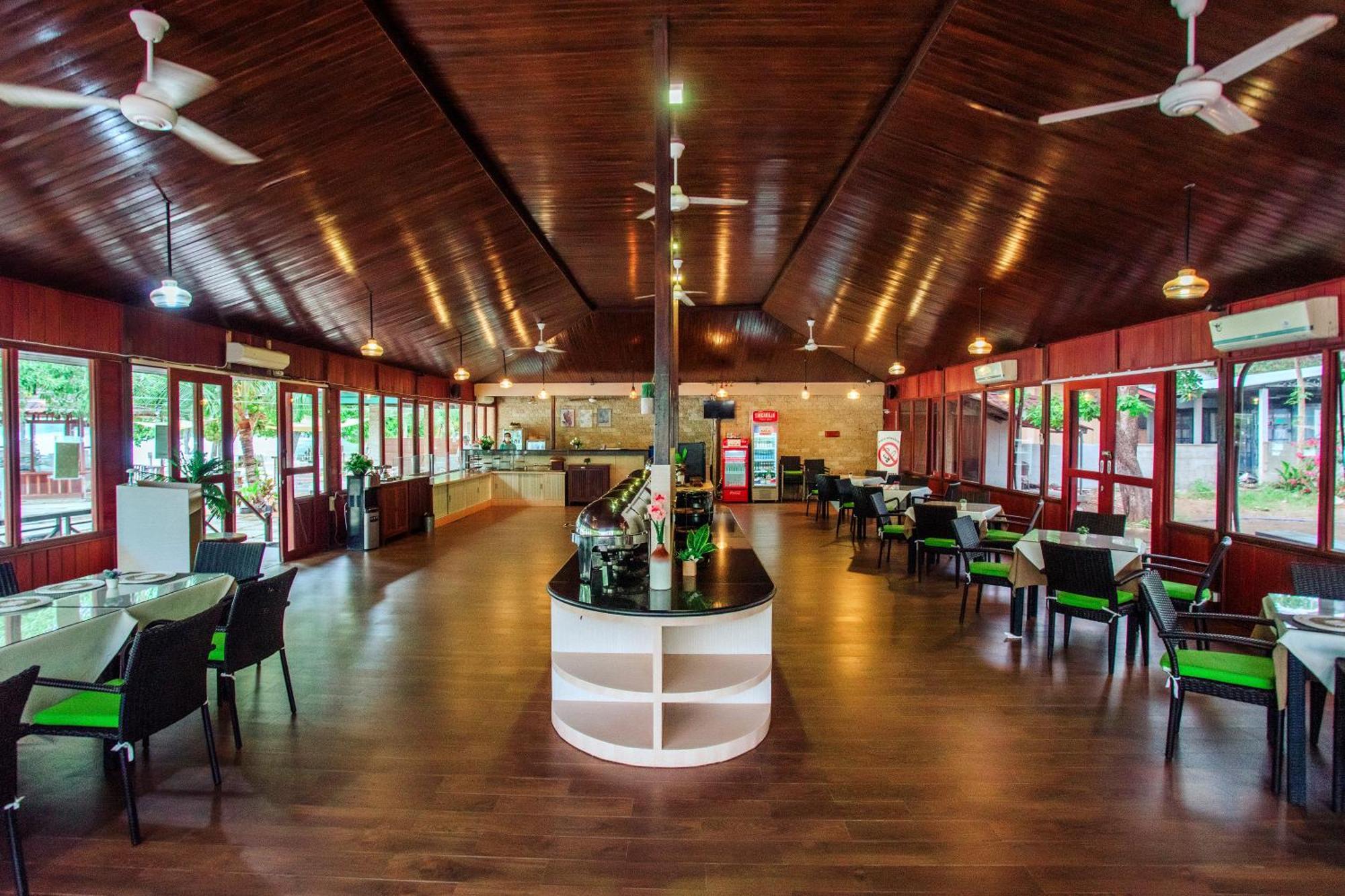 Sylvia Hotel & Resort Komodo Labuan Bajo Eksteriør bilde